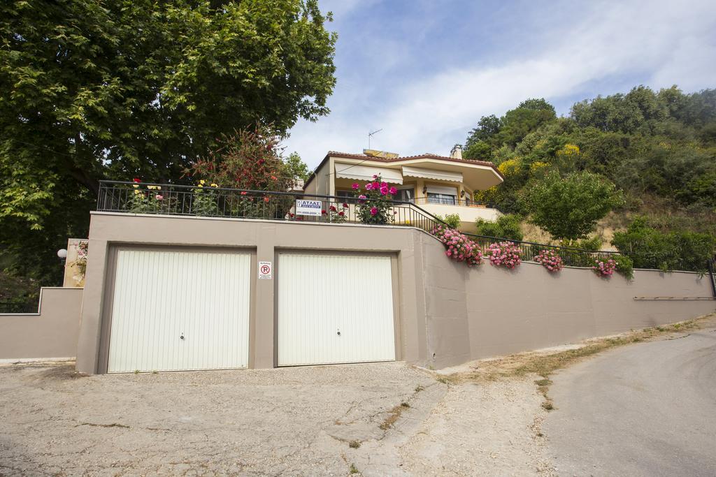 Chita'S House Vila Paralia Vrachou Exterior foto